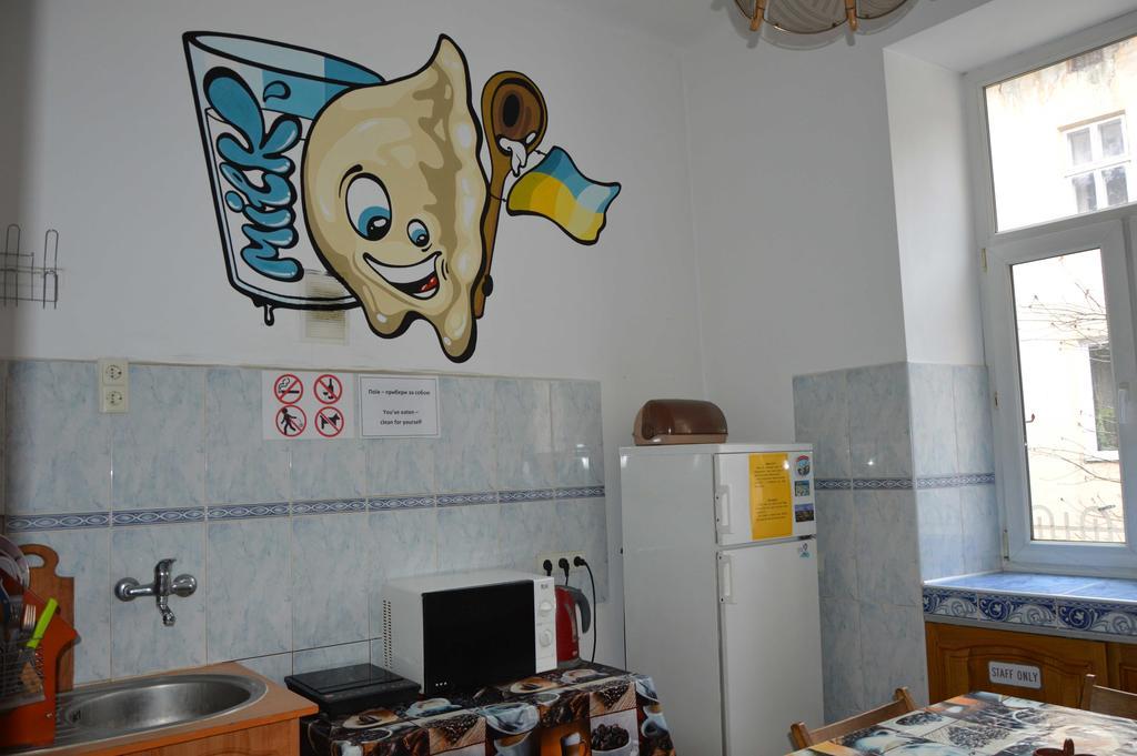 Lviv Lucky Hostel מראה חיצוני תמונה